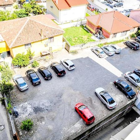 Happy Stories' Apartment In City Centre Shkodër エクステリア 写真