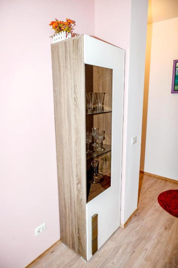 Happy Stories' Apartment In City Centre Shkodër エクステリア 写真