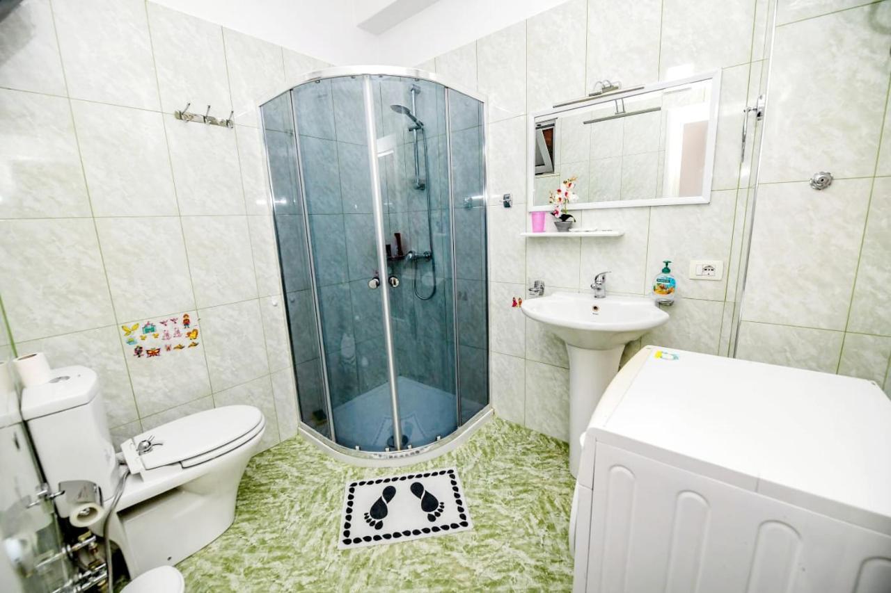 Happy Stories' Apartment In City Centre Shkodër エクステリア 写真