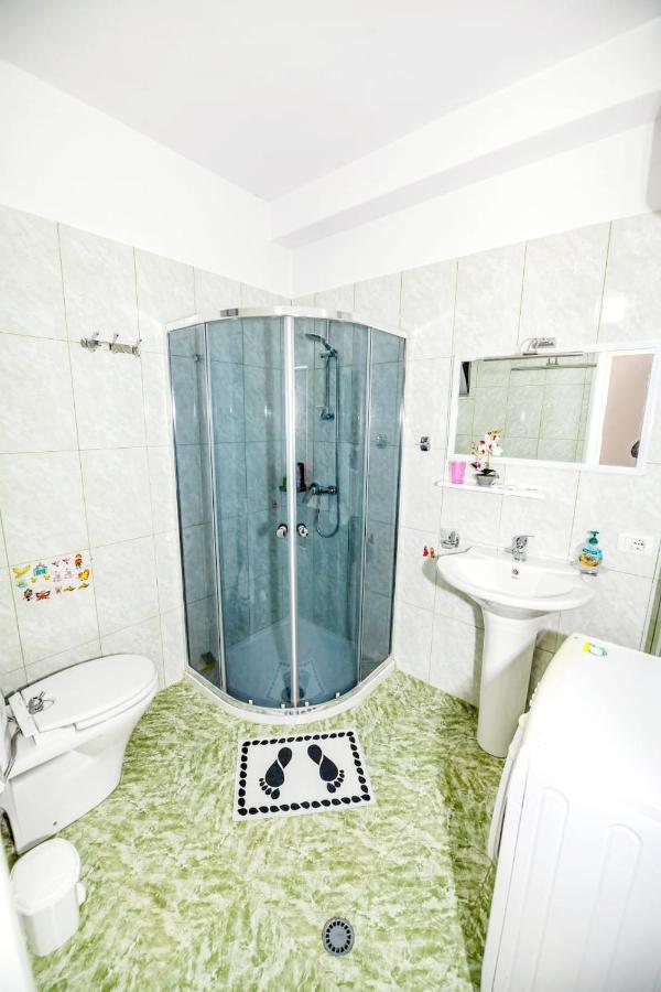 Happy Stories' Apartment In City Centre Shkodër エクステリア 写真