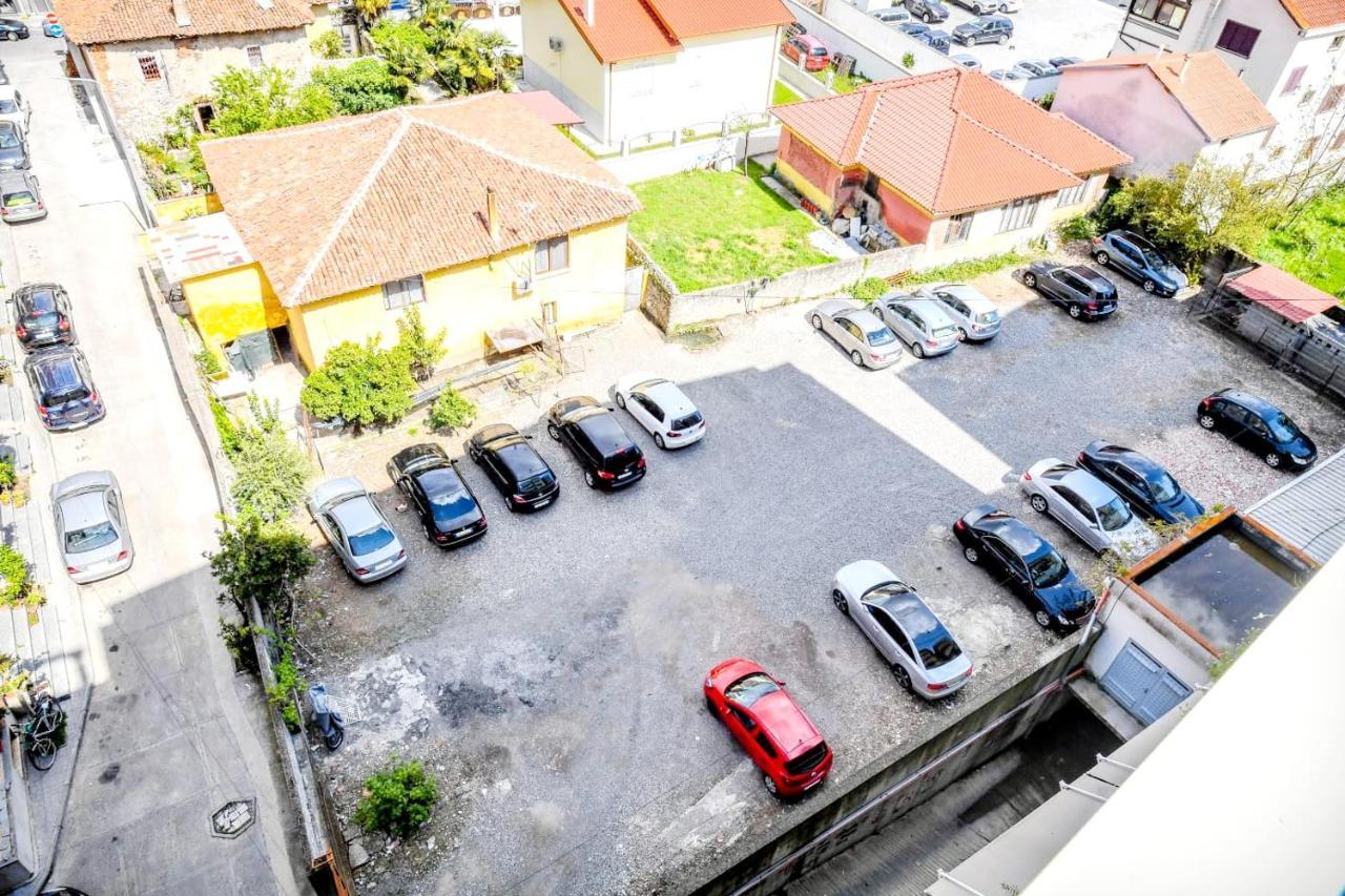 Happy Stories' Apartment In City Centre Shkodër エクステリア 写真